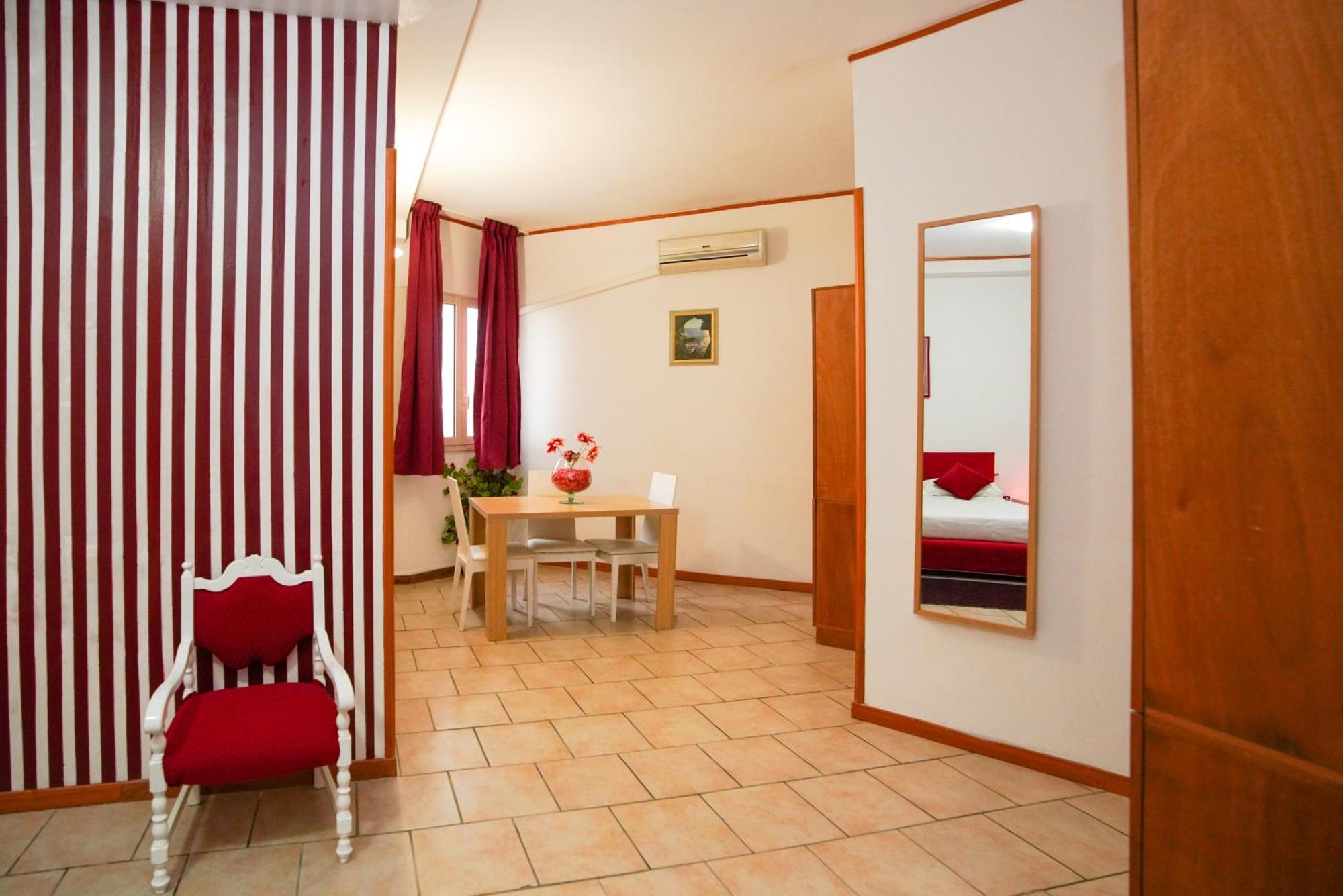 Residence Lupiae Lecce Buitenkant foto