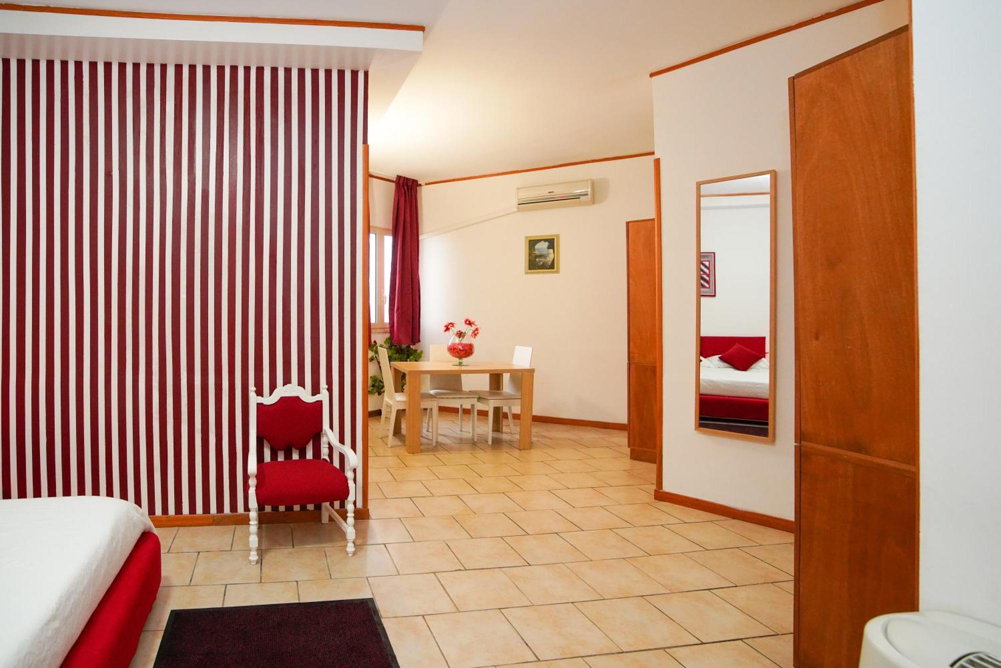 Residence Lupiae Lecce Buitenkant foto